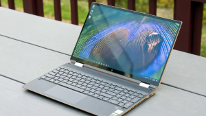 Nhiều mẫu laptop mỏng nhẹ cao cấp ngày nay là laptop pin liền