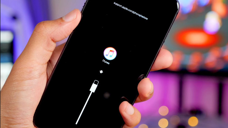 Bạn có thể dễ dàng sử dụng iTunes để Restore iPhone của mình