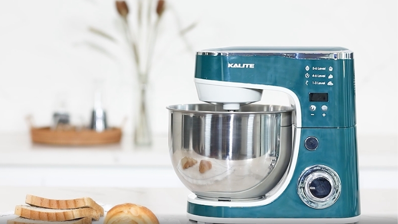 Máy nhồi bột Kalite giúp tiết kiệm thời gian làm bánh