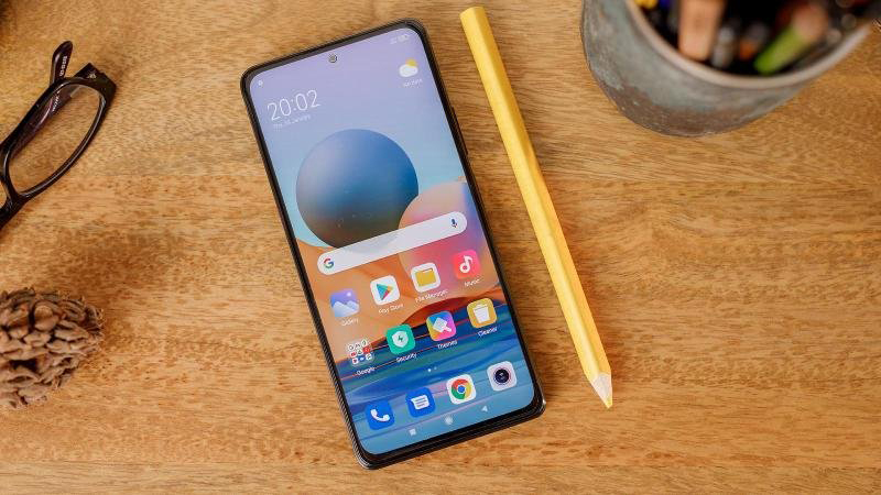 Note 10 Pro được trang bị camera sau siêu khủng 108MP cùng camera trước 16MP hỗ trợ quay phim 4K