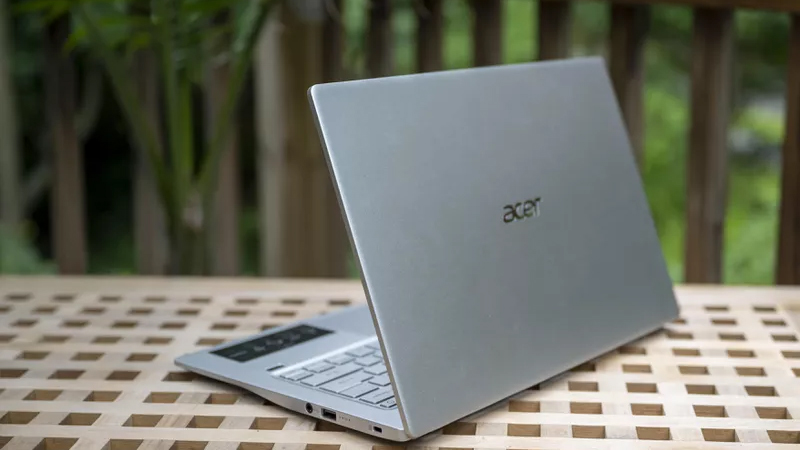 top-8-laptop-thiet-ke-vo-kim-loai-gia-re-tot-nhat-nam-nay-5-800x450-1 Laptop Acer Swift