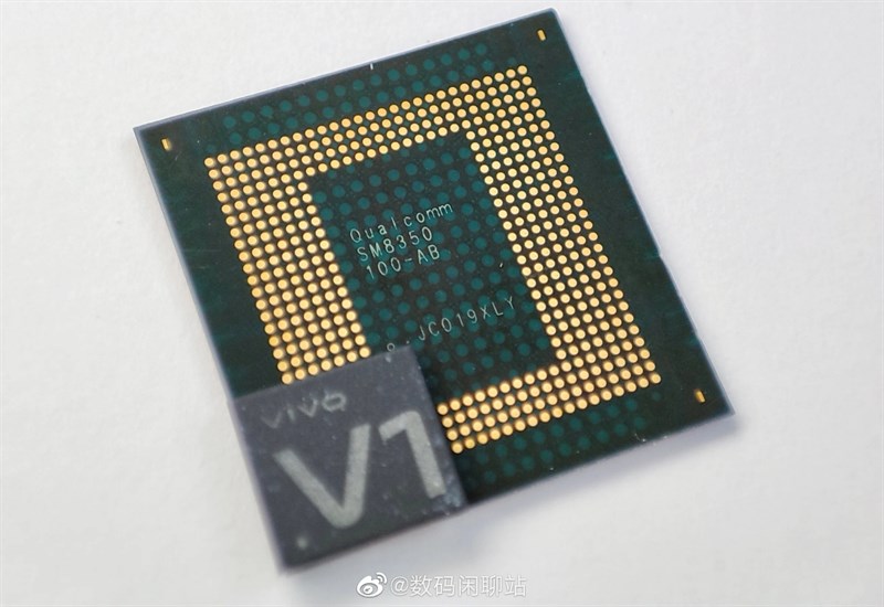 Chip Vivo V1 quá nhỏ gọn khi so với Snapdragon 888 Chip Vivo V1 quá nhỏ gọn khi so với Snapdragon 888