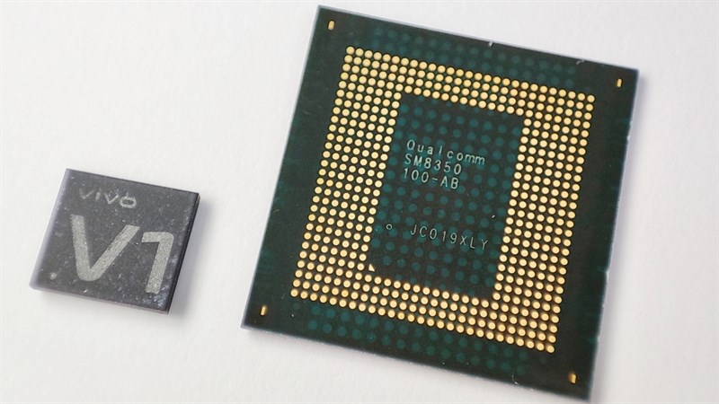 Chip Vivo V1 lộ ảnh chụp thực tế đặt cạnh Snapdragon 888 Chip Vivo V1 lộ ảnh chụp thực tế đặt cạnh Snapdragon 888