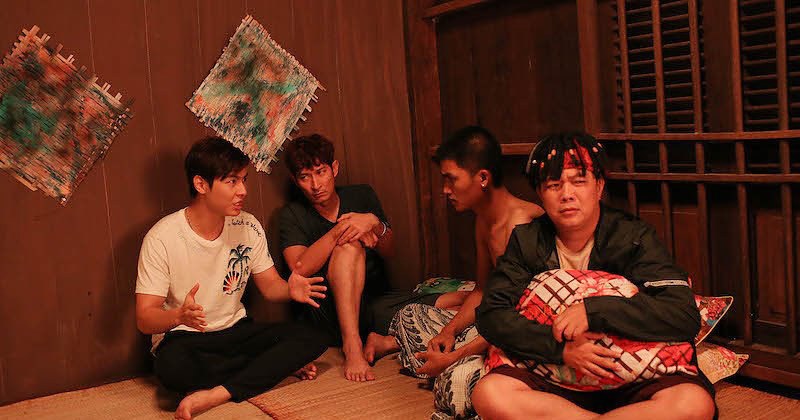 Lật Mặt 4: Nhà Có Khách có nhiều tình tiết hài hước và kinh dị