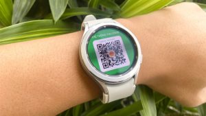 Cách quét mã QR đi đường trên đồng hồ thông minh