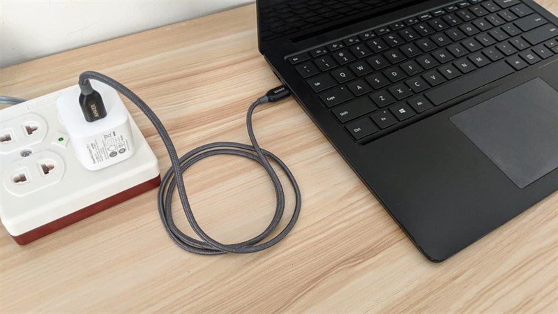 cắm sạc laptop liên tục có tốn điện không cắm sạc laptop liên tục có tốn điện không