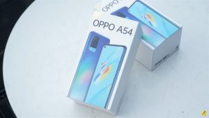 OPPO A54s có thiết kế khác biệt so với OPPO A54