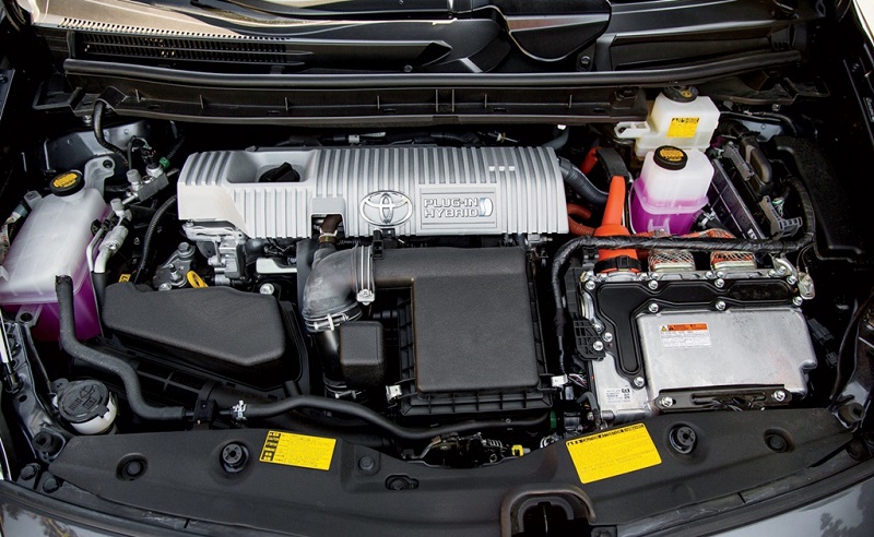 Động cơ xe Plug-in Hybrid có một bộ chuyển đổi DC/ DC
