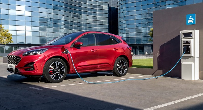 Sử dụng xe Plug-in Hybrid có nhiều ưu điểm cũng như khuyết điểm