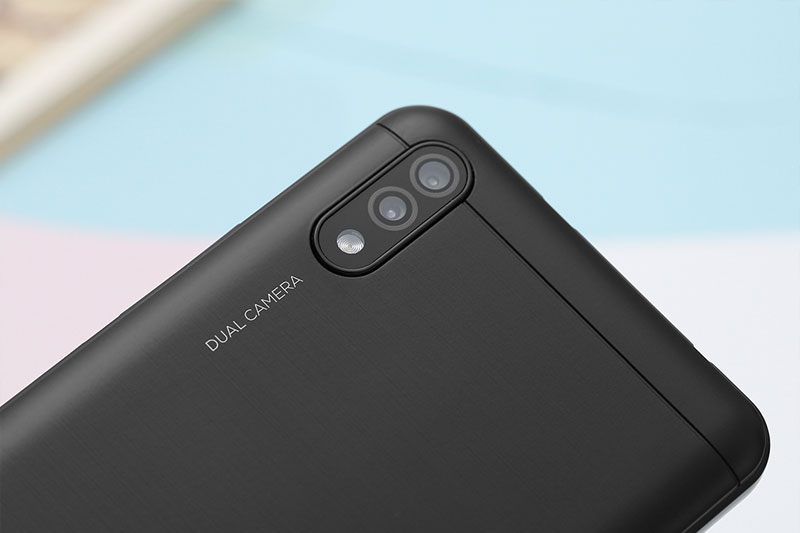 Mobell P41 sở hữu camera sau 5 MP