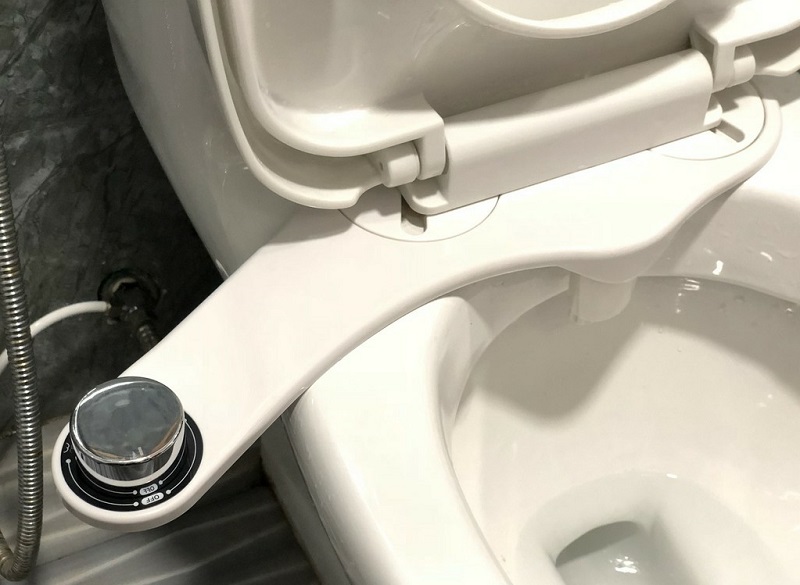 Vòi rửa vệ sinh thông minh có nhiều đặc điểm nổi bật và tiện ích